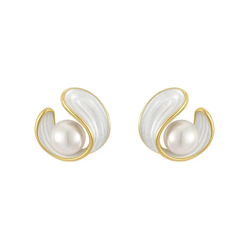 Luxe Witte Opal Oorbellen met Parel Goud