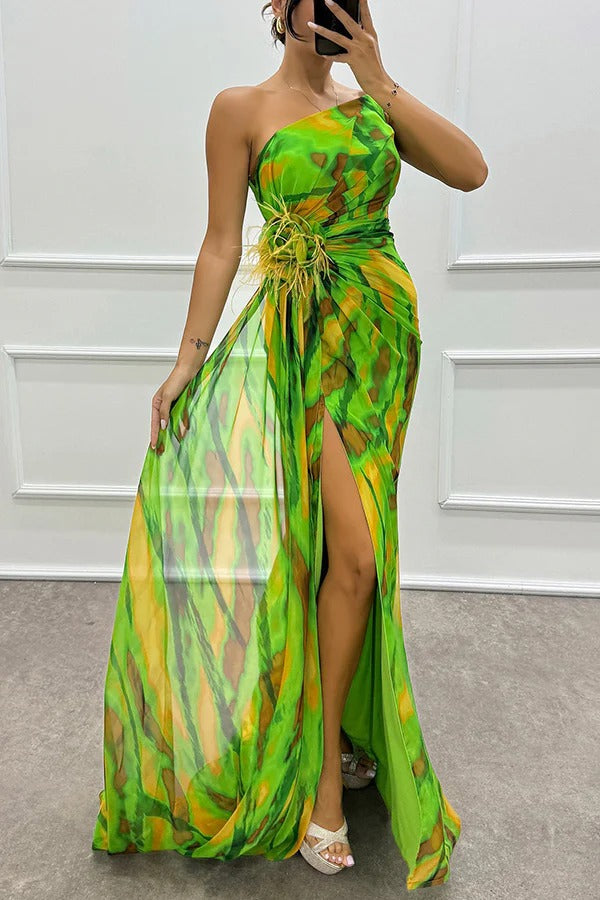 Naomi | Eye-Catching Maxi Dress
