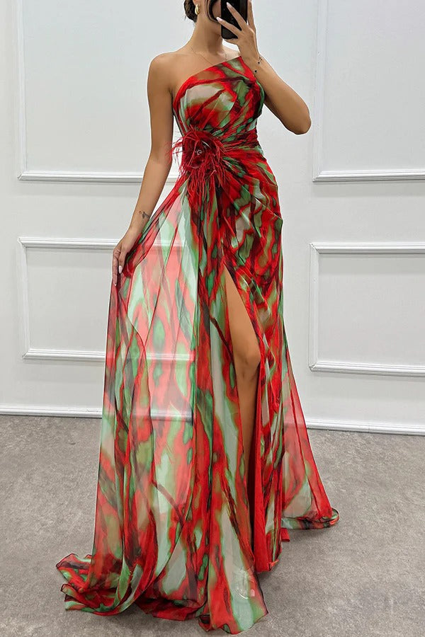 Naomi | Eye-Catching Maxi Dress