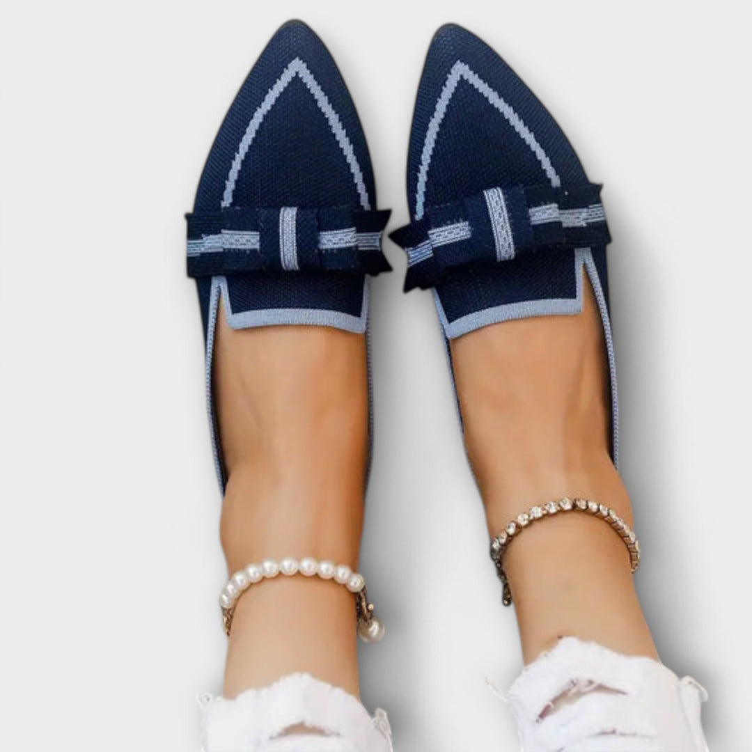 Vrouwelijke Platte Schoenen met Knoopdetail