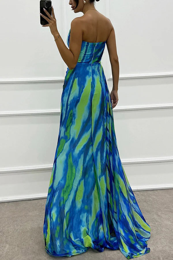 Naomi | Eye-Catching Maxi Dress